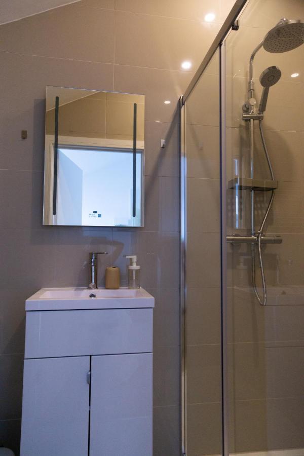 Largigi Rooms, Close To The Beach And Town Centre, Parking Available Lyme Regis Bagian luar foto